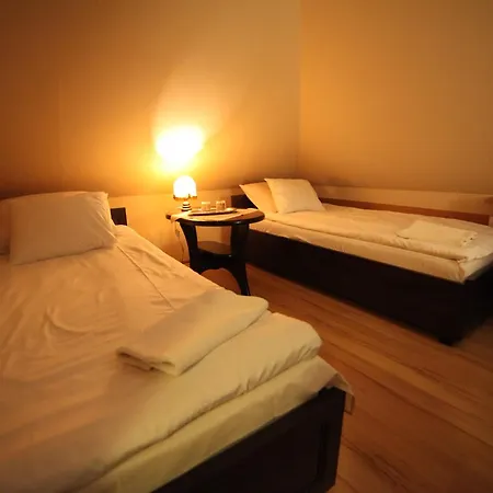 Mansarda Проживание в семье Вжесня